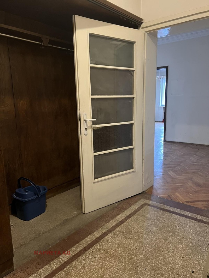 Продава 3-СТАЕН, гр. София, Център, снимка 3 - Апартаменти - 53106140