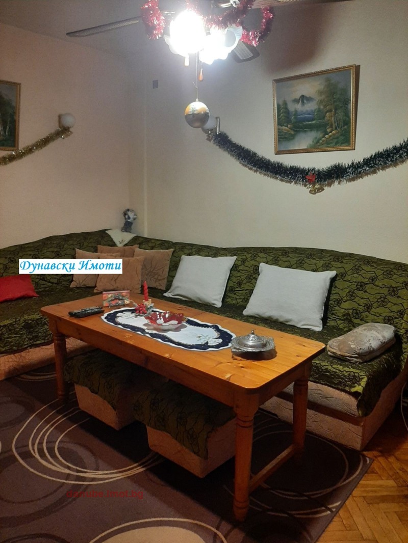 Продава 3-СТАЕН, гр. Русе, Здравец, снимка 2 - Апартаменти - 53267183