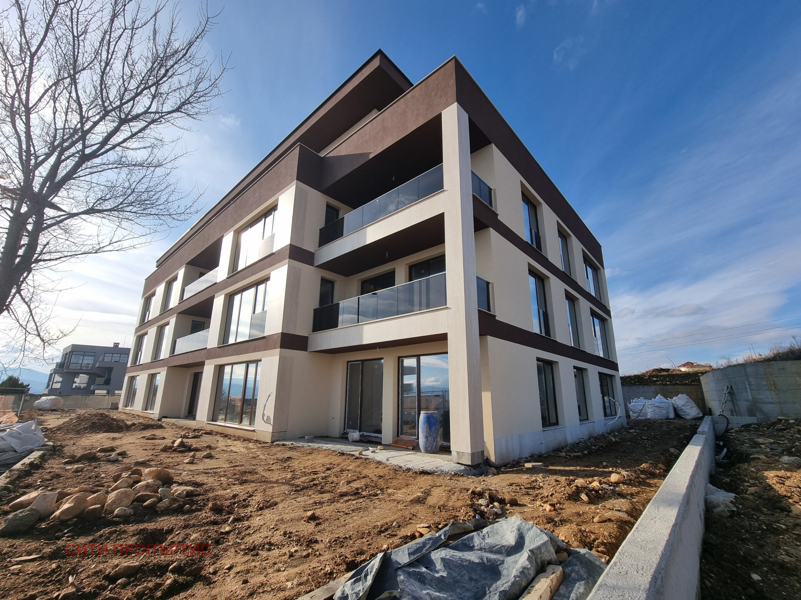 Продава 3-СТАЕН, гр. Благоевград, Баларбаши, снимка 2 - Апартаменти - 53094264