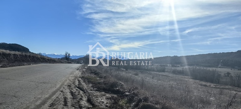 Продава КЪЩА, с. Горни Окол, област София област, снимка 2 - Къщи - 53292398