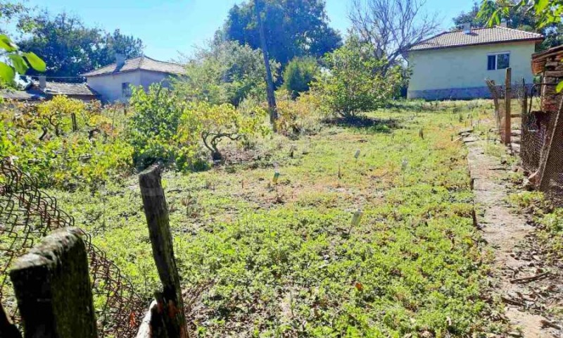 Продава КЪЩА, с. Василево, област Добрич, снимка 14 - Къщи - 53356592