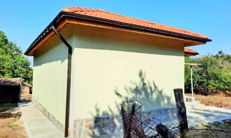 Продава КЪЩА, с. Василево, област Добрич, снимка 8 - Къщи - 53356592