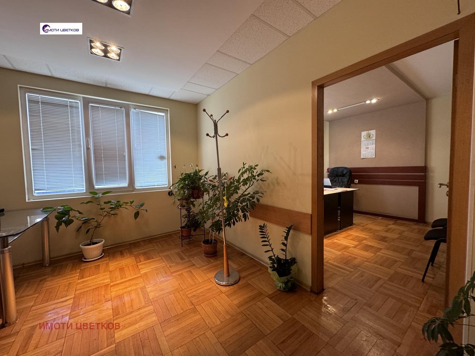 Продава ОФИС, гр. Враца, Център, снимка 2 - Офиси - 51037212