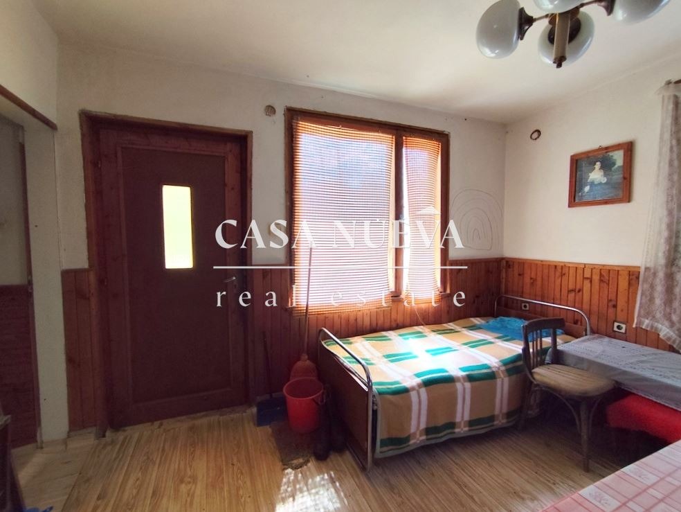 Продава КЪЩА, с. Реяновци, област Перник, снимка 8 - Къщи - 54259231