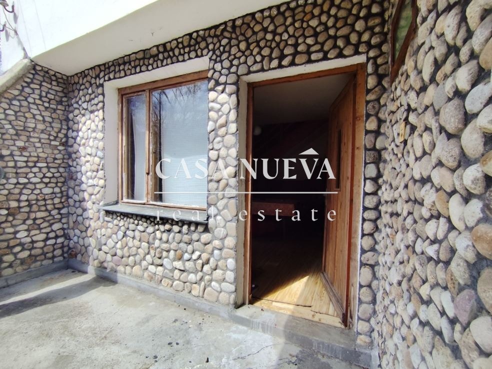 Продава КЪЩА, с. Реяновци, област Перник, снимка 12 - Къщи - 54259231