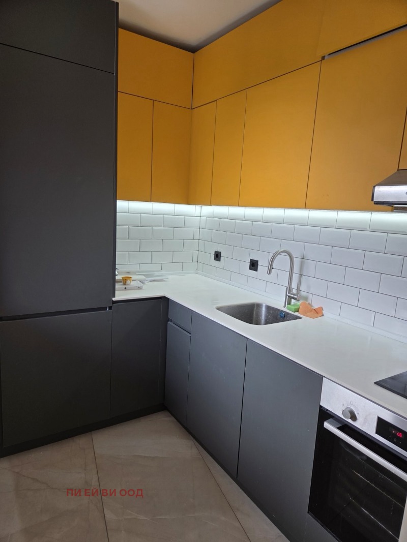 Продава 3-СТАЕН в град София, Люлин - център - 108 кв.м / 300 000 € » 586 749.00 лв., ПИ ЕЙ ВИ ООД