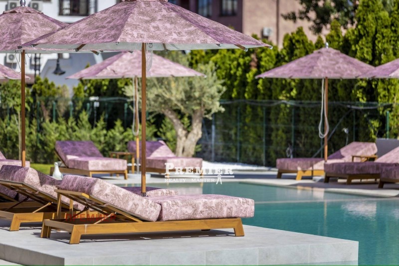Продава 3-СТАЕН в област Бургас, гр. Свети Влас - 130 кв.м / 182 182 € » 356 317.02 лв., ПРЕМИЕР