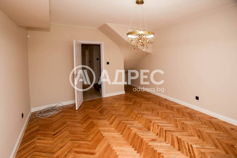 Продава  3+ slaapkamer Sofia , Belite brezi , 211 кв.м | 76342383 - изображение [11]