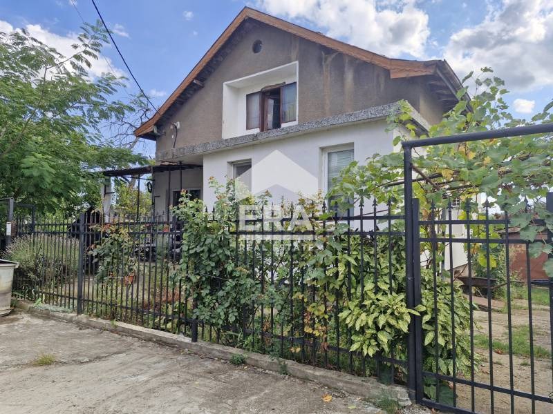 Продава КЪЩА, гр. Нови Искър, област София-град, снимка 1 - Къщи - 47410559