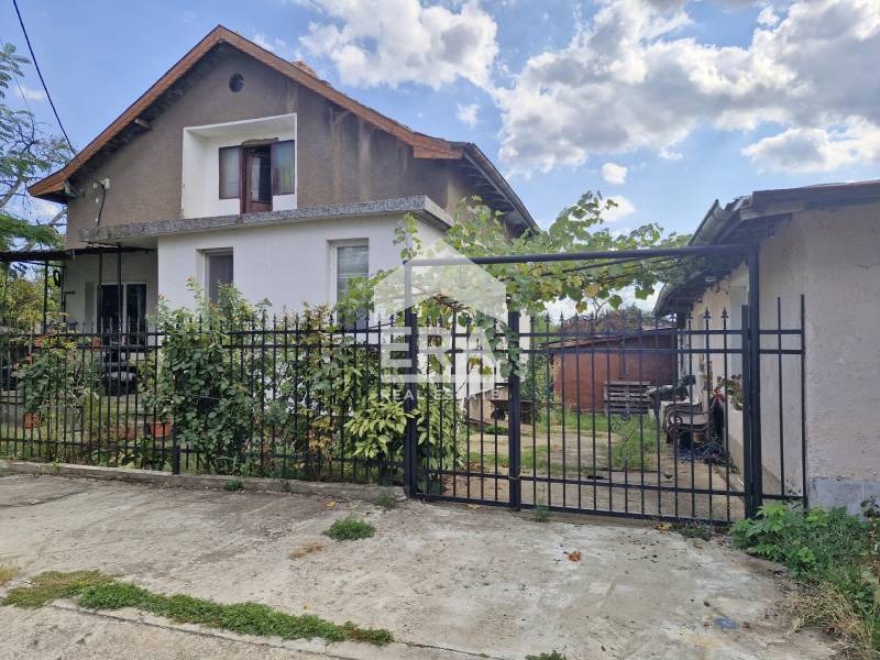 Продава КЪЩА, гр. Нови Искър, област София-град, снимка 2 - Къщи - 47410559