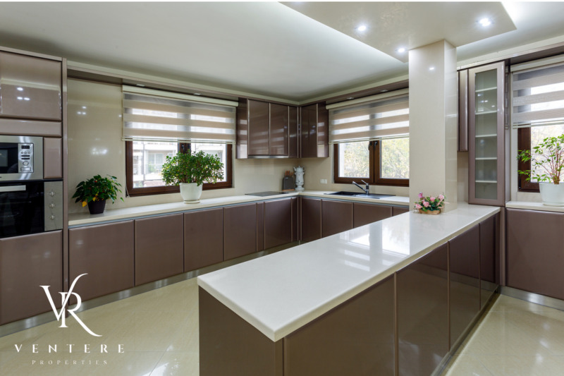 Продава КЪЩА, гр. София, Витоша, снимка 2 - Къщи - 52679223