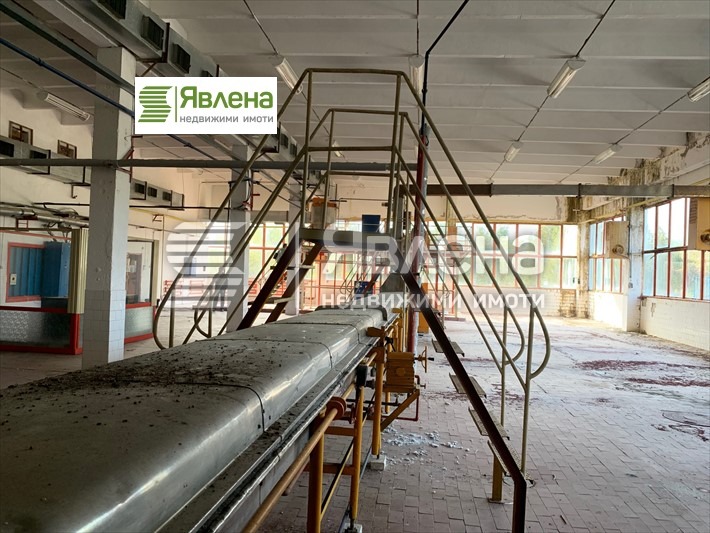 Zu verkaufen  Industriegebäude region Sofia , Wratschesch , 3230 qm | 43190574 - Bild [10]