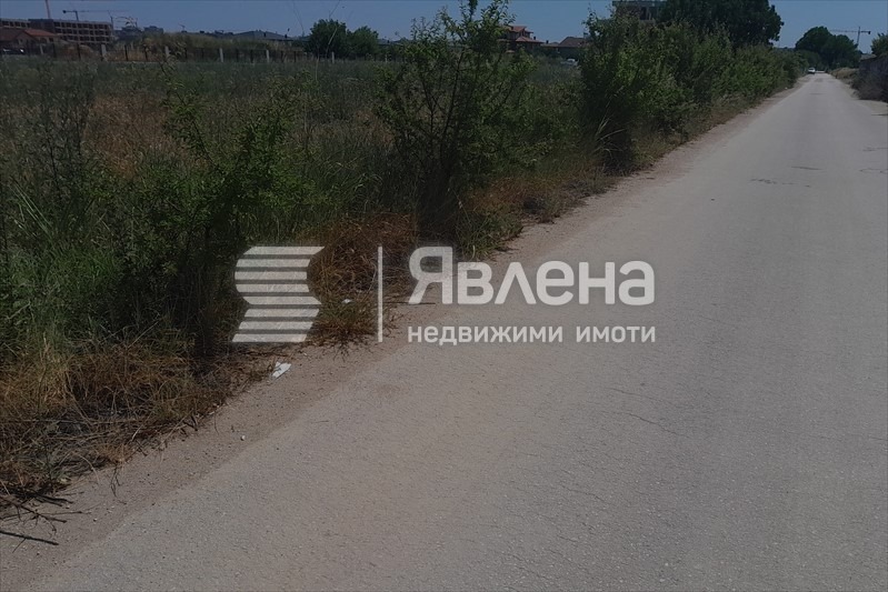 Eladó  Cselekmény Plovdiv , Ostromila , 558 négyzetméter | 63157277