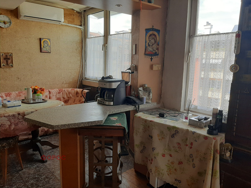 Продава  3-стаен град Бургас , Възраждане , 94 кв.м | 43342088 - изображение [3]