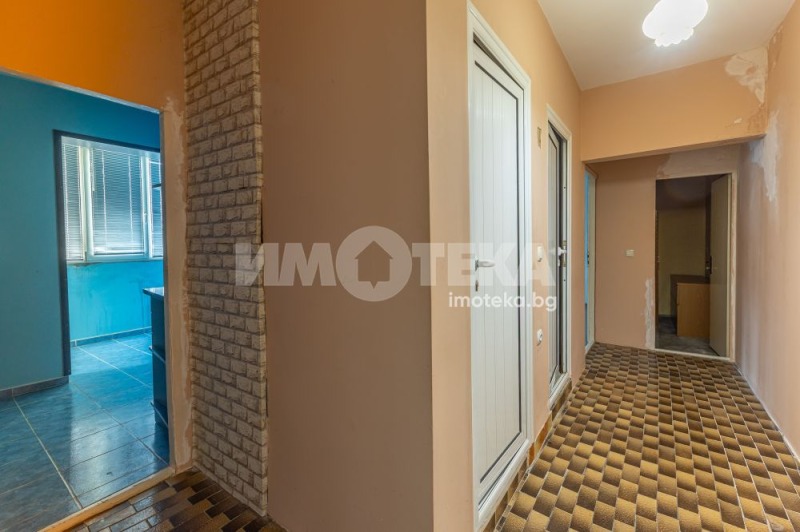 Продава 3-СТАЕН, гр. Варна, Център, снимка 8 - Апартаменти - 53499457