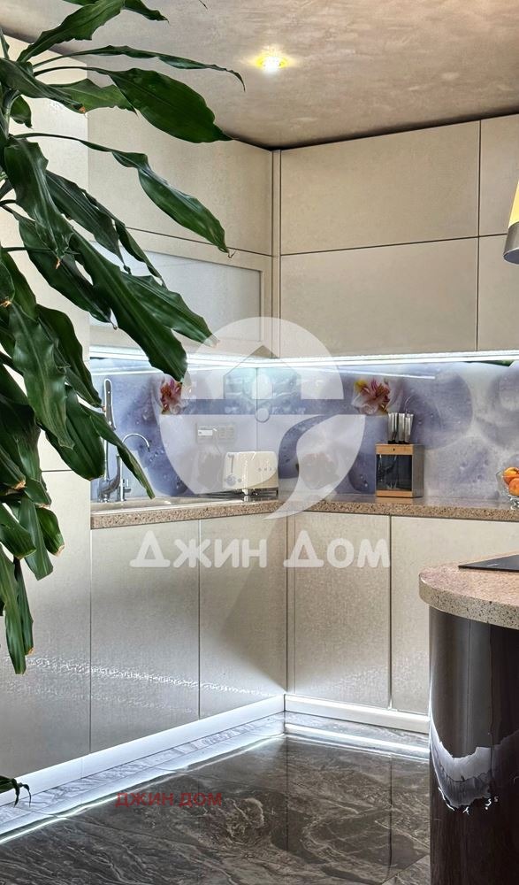 Продава МНОГОСТАЕН, гр. Бургас, Сарафово, снимка 5 - Апартаменти - 52968886