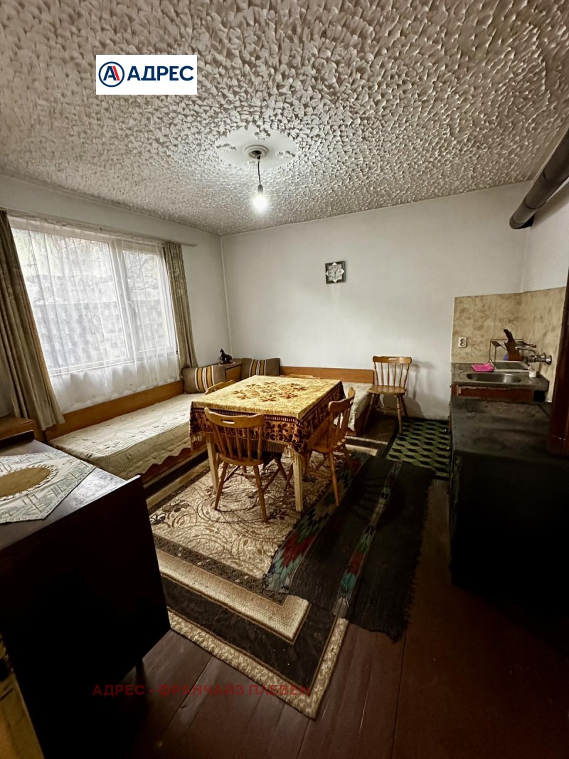 Продава КЪЩА, гр. Троян, област Ловеч, снимка 12 - Къщи - 52600064