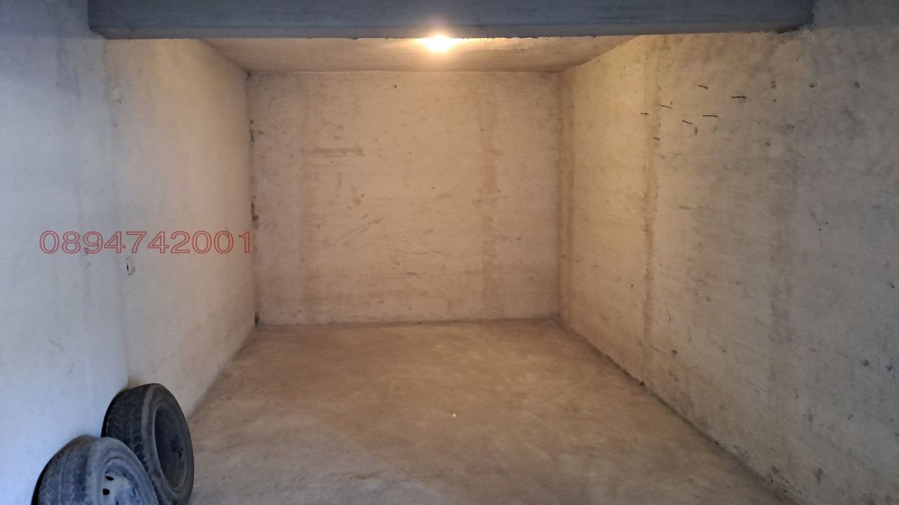 Продава ГАРАЖ, ПАРКОМЯСТО, гр. Пазарджик, Център, снимка 4 - Гаражи и паркоместа - 53834910