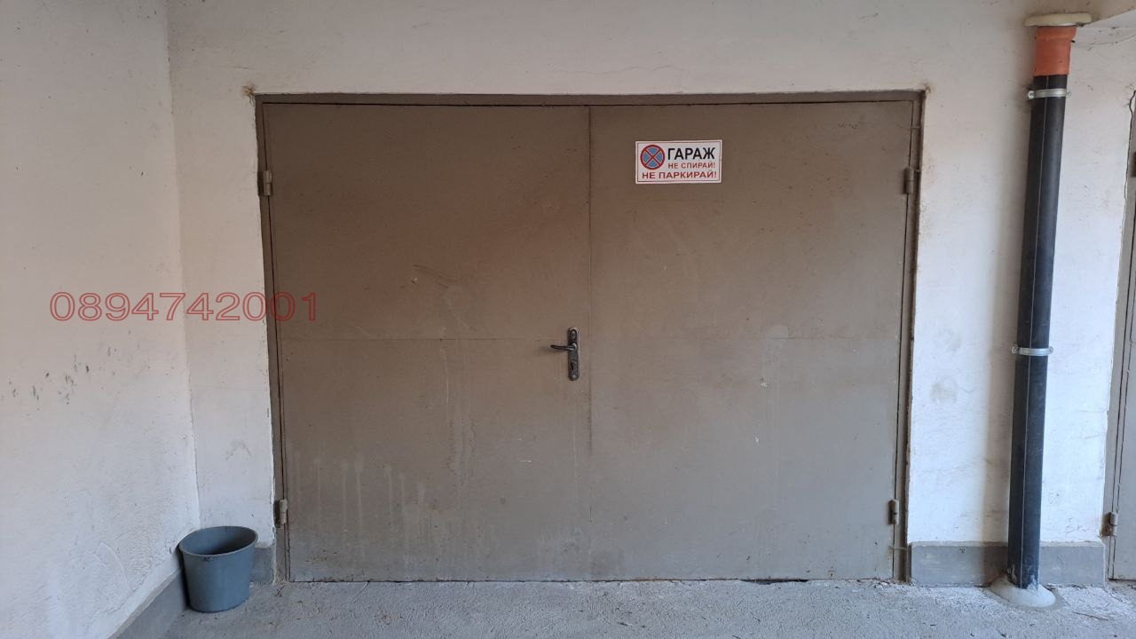 Продава ГАРАЖ, ПАРКОМЯСТО, гр. Пазарджик, Център