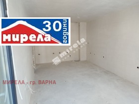 2-стаен град Варна, Колхозен пазар 2