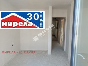 2-стаен град Варна, Колхозен пазар 3