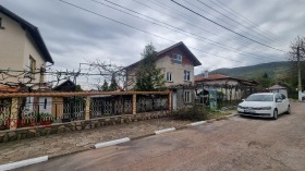 Продажба на имоти в с. Извор, област Перник - изображение 10 