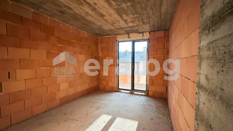 Продава 2-СТАЕН, гр. Търговище, Вароша, снимка 2 - Апартаменти - 52720040