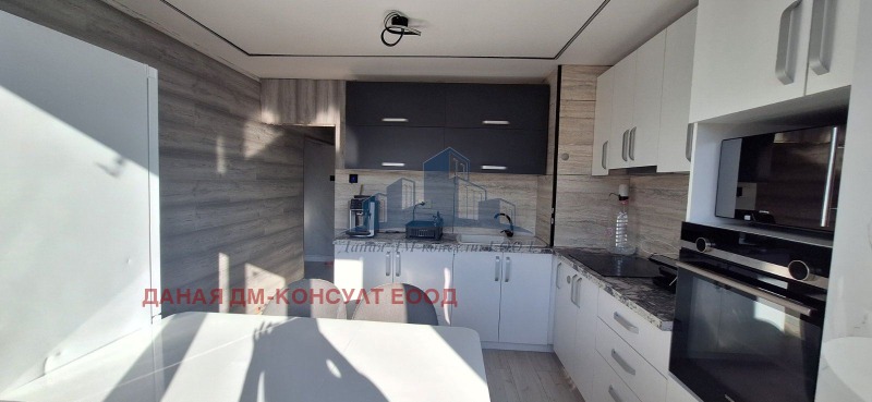 Продава 3-СТАЕН, гр. Шумен, Добруджански, снимка 2 - Апартаменти - 52744874