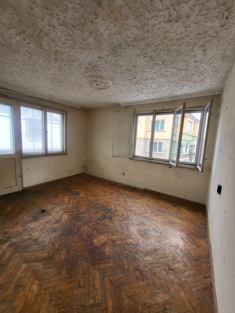 Продава 3-СТАЕН, гр. Плевен, Идеален център, снимка 7 - Апартаменти - 53184141