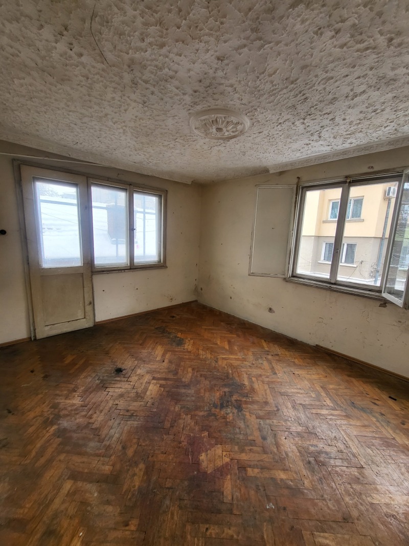 Продава 3-СТАЕН, гр. Плевен, Идеален център, снимка 5 - Апартаменти - 53184141