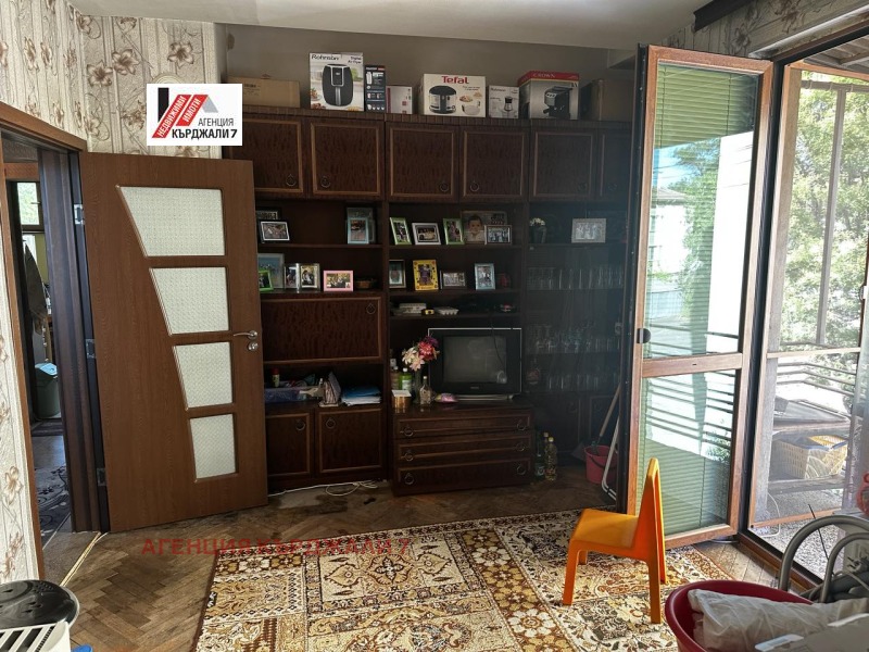 Продава 3-СТАЕН, гр. Кърджали, Байкал, снимка 10 - Апартаменти - 53588599