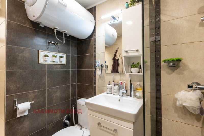 Продава 4-СТАЕН, гр. София, Левски Г, снимка 10 - Апартаменти - 52372205