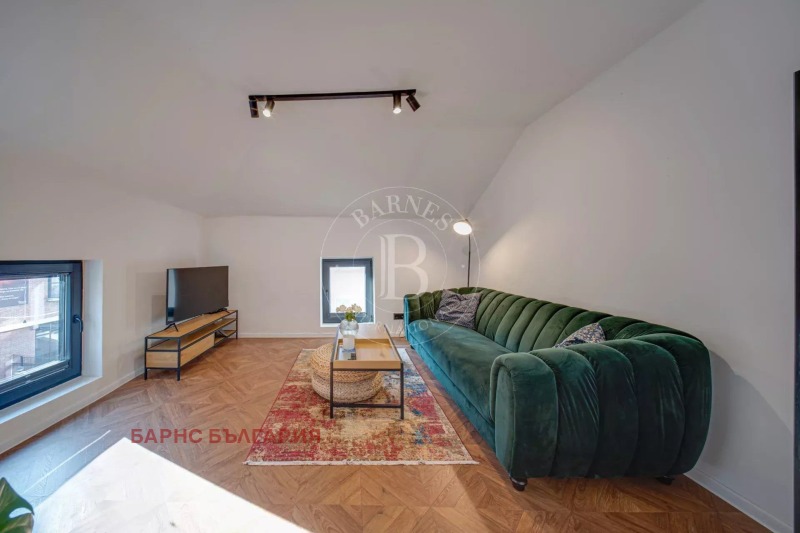 Продава ЕТАЖ ОТ КЪЩА, гр. София, Център, снимка 3 - Етаж от къща - 53028185