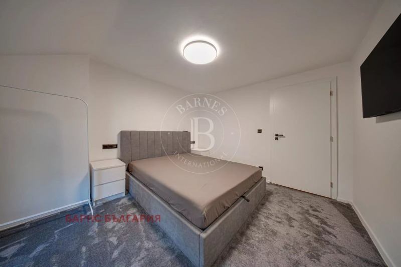 Продава ЕТАЖ ОТ КЪЩА, гр. София, Център, снимка 7 - Етаж от къща - 53028185