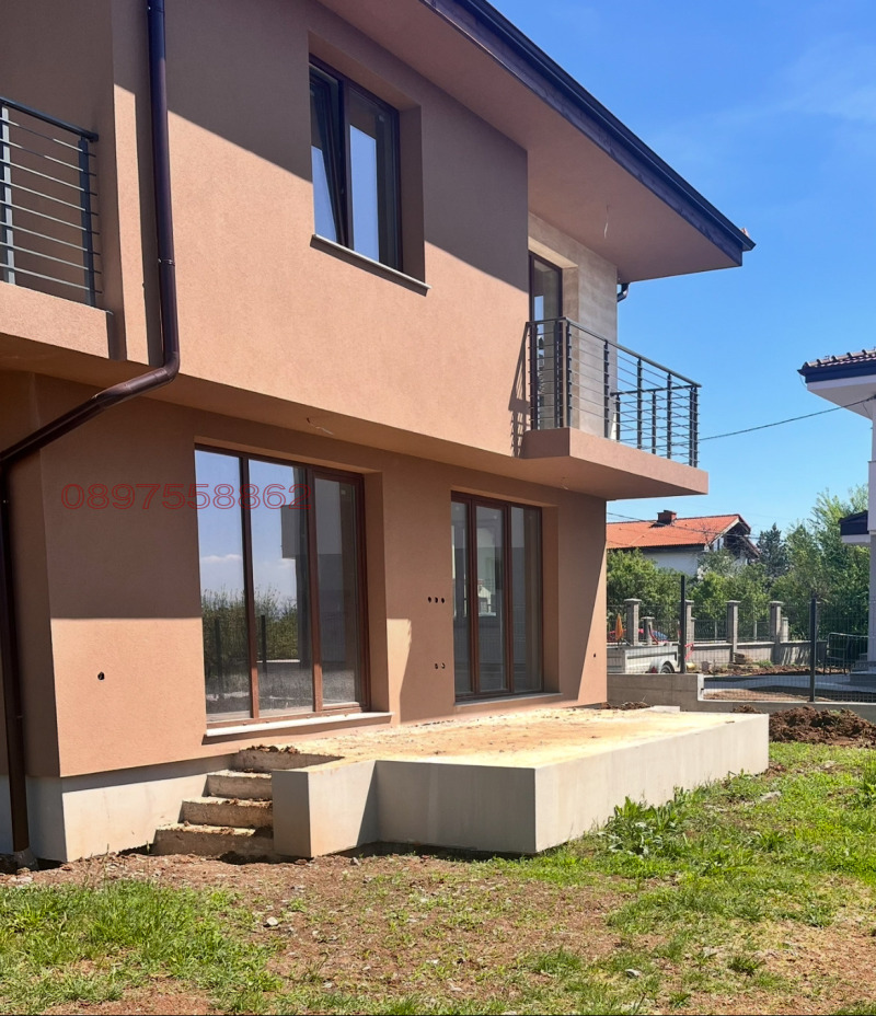 Продава КЪЩА, област София, гр. Костинброд • 445000 € / 870344.35 лв. • 27996422 1