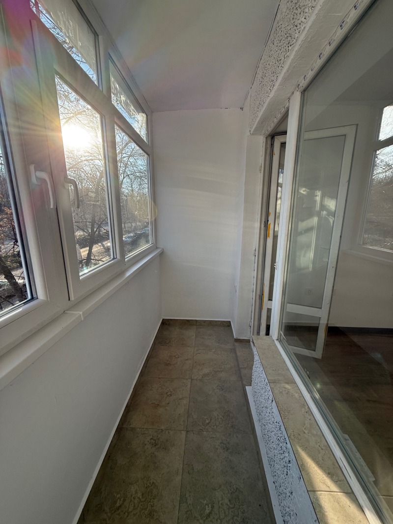 Продава 2-СТАЕН, гр. Русе, Здравец Изток, снимка 3 - Апартаменти - 52939732