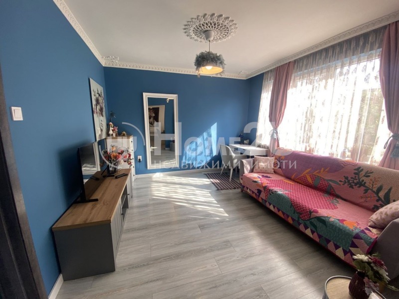 Na sprzedaż  2 sypialnie Warna , Konfuto , 80 mkw | 79628941 - obraz [2]