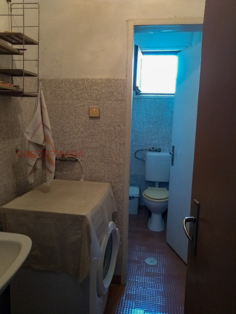 Продава ЕТАЖ ОТ КЪЩА, гр. Попово, област Търговище, снимка 11 - Етаж от къща - 52785078