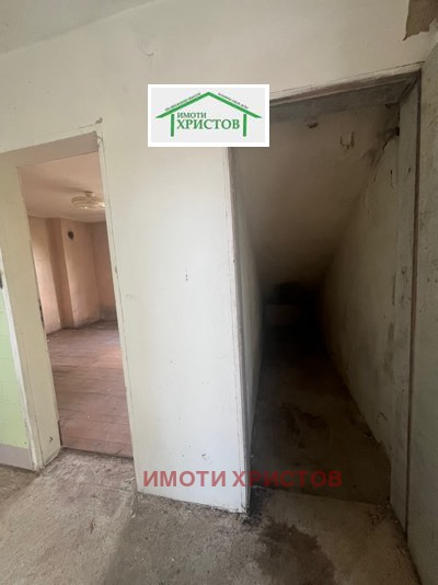 Продава КЪЩА, с. Васил Друмев, област Шумен, снимка 12 - Къщи - 54741693