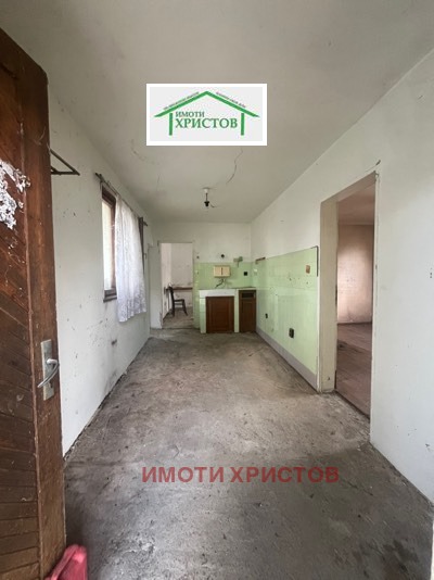 Продава КЪЩА, с. Васил Друмев, област Шумен, снимка 8 - Къщи - 54741693