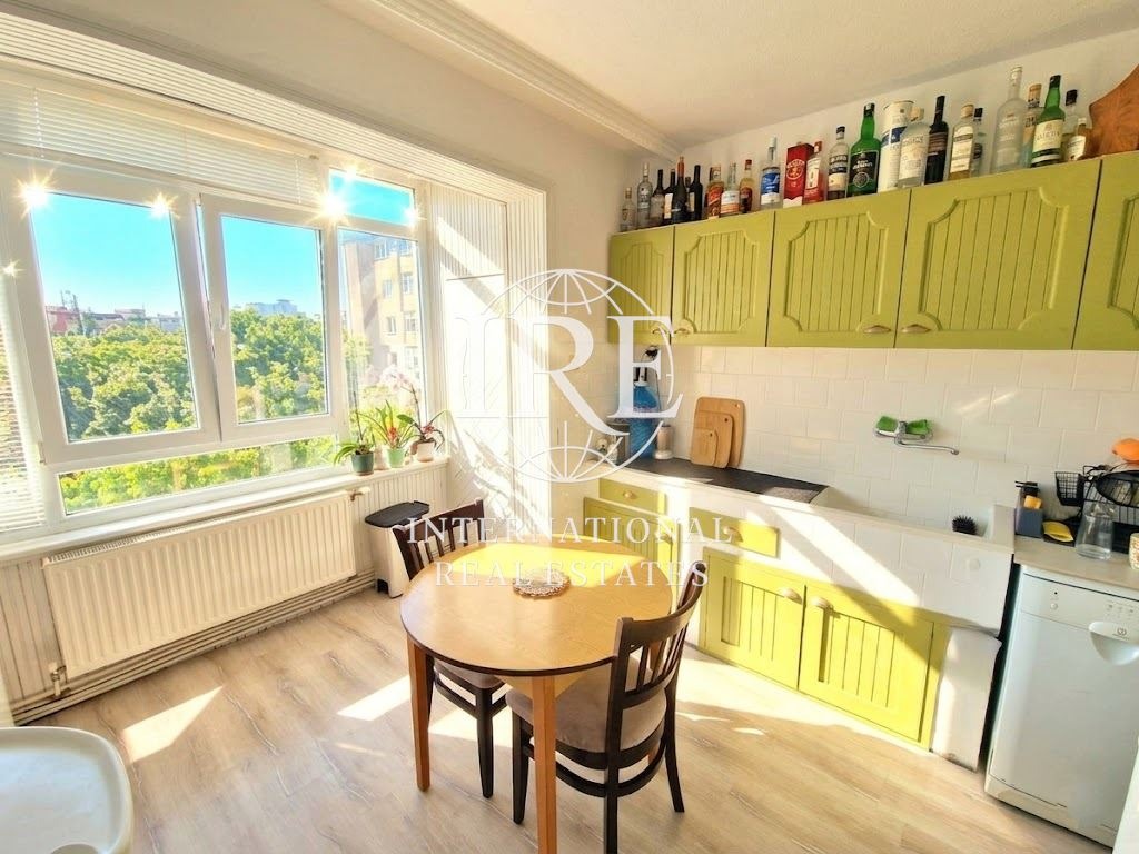 Продава 4-СТАЕН, гр. Добрич, Добротица - Варненска, снимка 2 - Апартаменти - 53950550