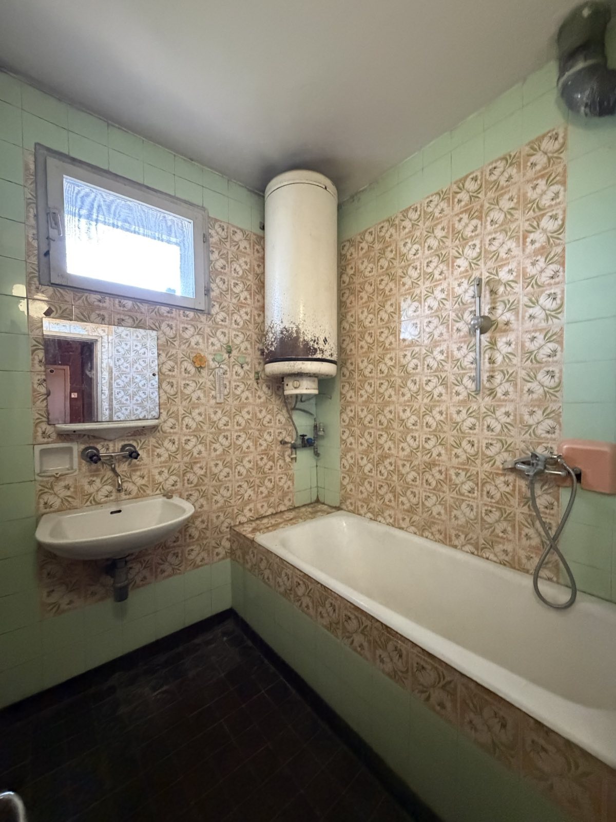Продава 4-СТАЕН, гр. Варна, Колхозен пазар, снимка 10 - Апартаменти - 55428289