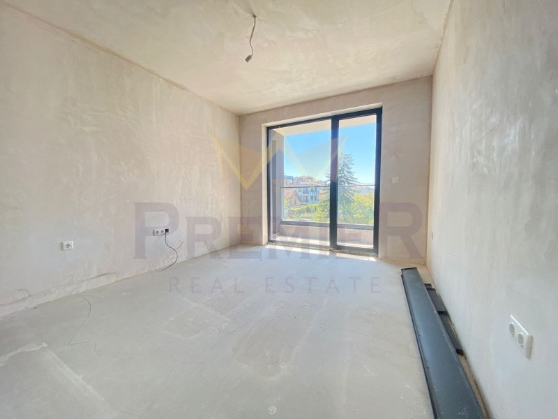 Продава  2-стаен, град Варна, Бриз •  139 000 EUR • ID 66968237 — holmes.bg - [1] 