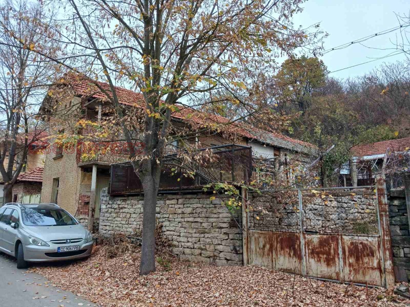 Продава КЪЩА, с. Драгана, област Ловеч, снимка 5 - Къщи - 52783401