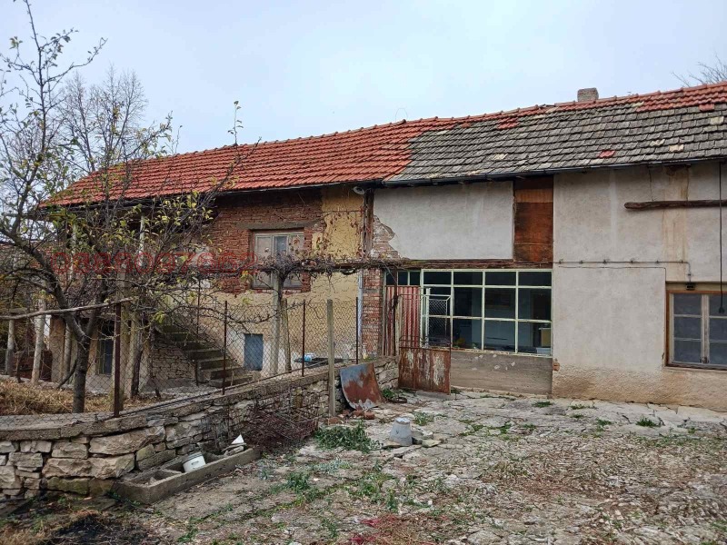 Продава КЪЩА, с. Драгана, област Ловеч, снимка 7 - Къщи - 52783401