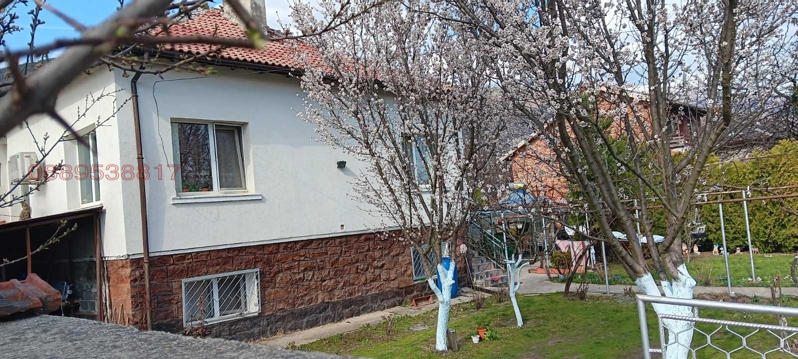 Продава КЪЩА, гр. Златица, област София област