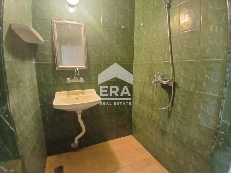 Продава  3-стаен град Варна , Левски 2 , 75 кв.м | 86419258 - изображение [13]