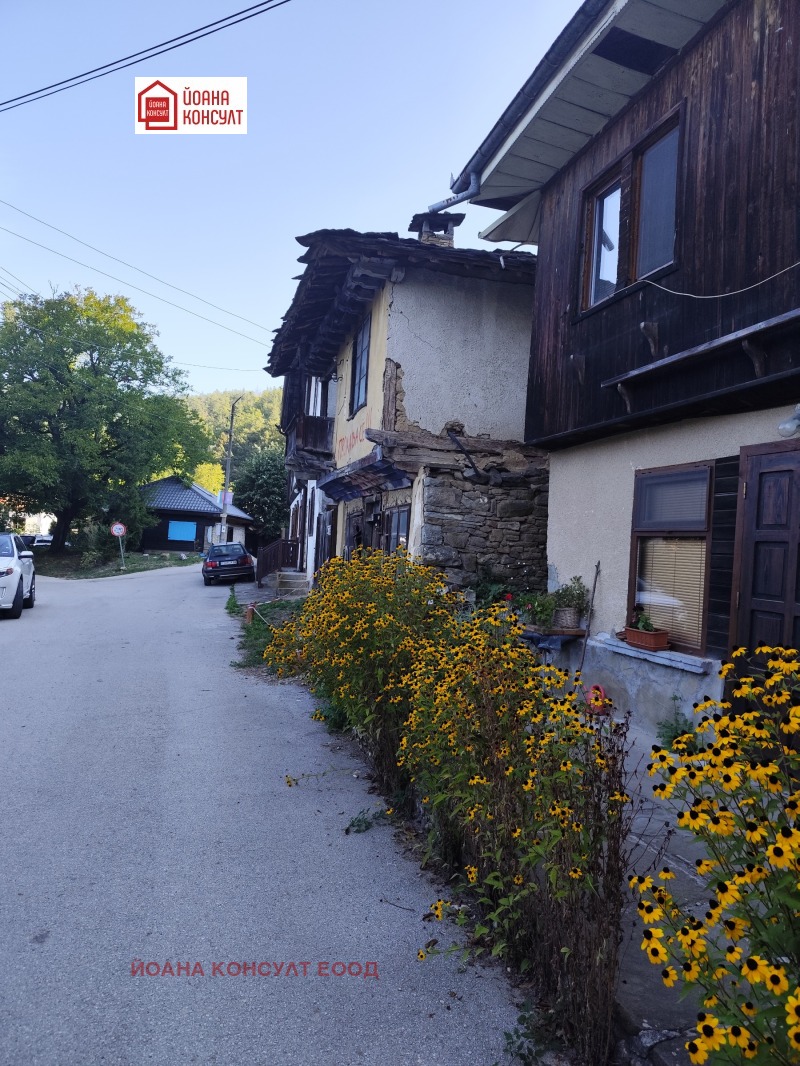 Продава КЪЩА, област Ловеч, с. Скандалото • 31200 лв. • 80510259 — Holmes.bg