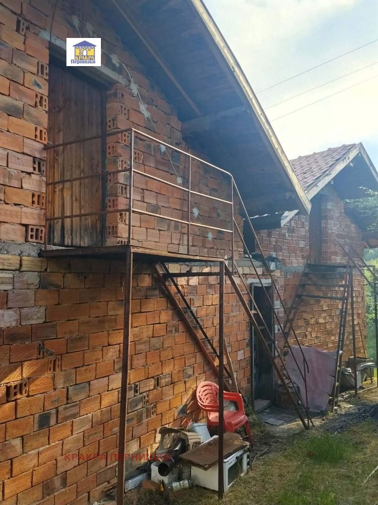 Продава КЪЩА, с. Ракиловци, област Перник, снимка 9 - Къщи - 55540277