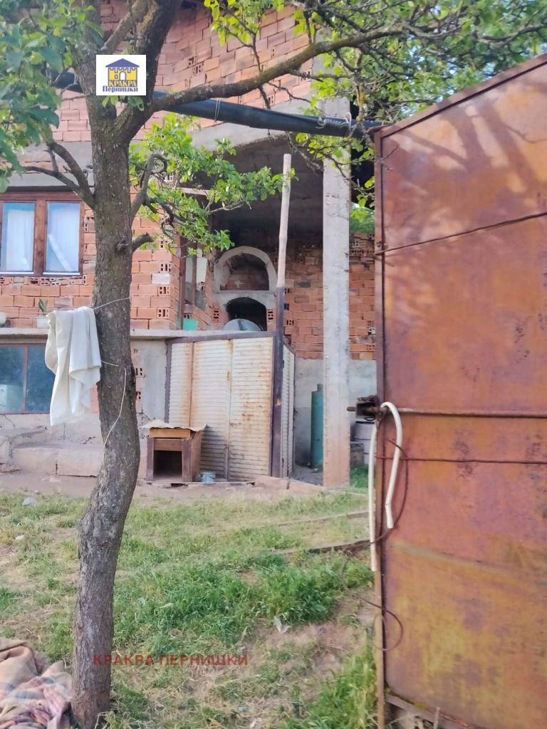 Продава КЪЩА, с. Ракиловци, област Перник, снимка 10 - Къщи - 55540277